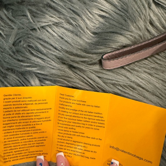 Valentino Mia Signature Leather Bag - Picture 14 of 14